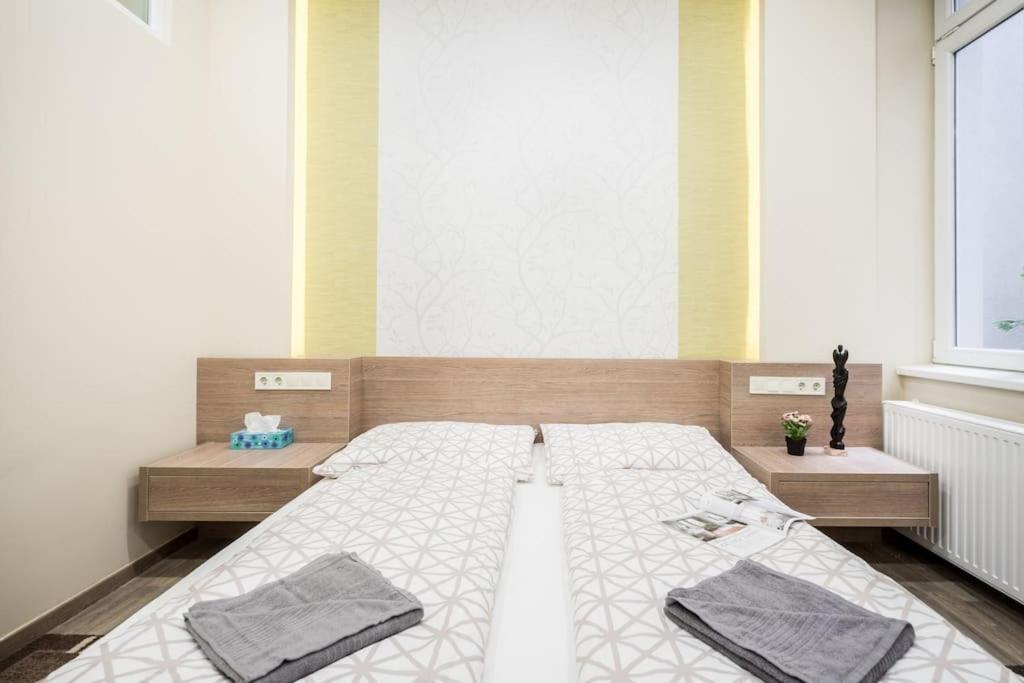 Szalag Utca 6 Luxurious Flat Castle District Apartment บูดาเปสต์ ภายนอก รูปภาพ