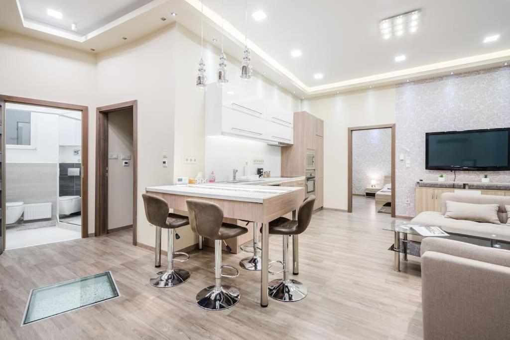 Szalag Utca 6 Luxurious Flat Castle District Apartment บูดาเปสต์ ภายนอก รูปภาพ
