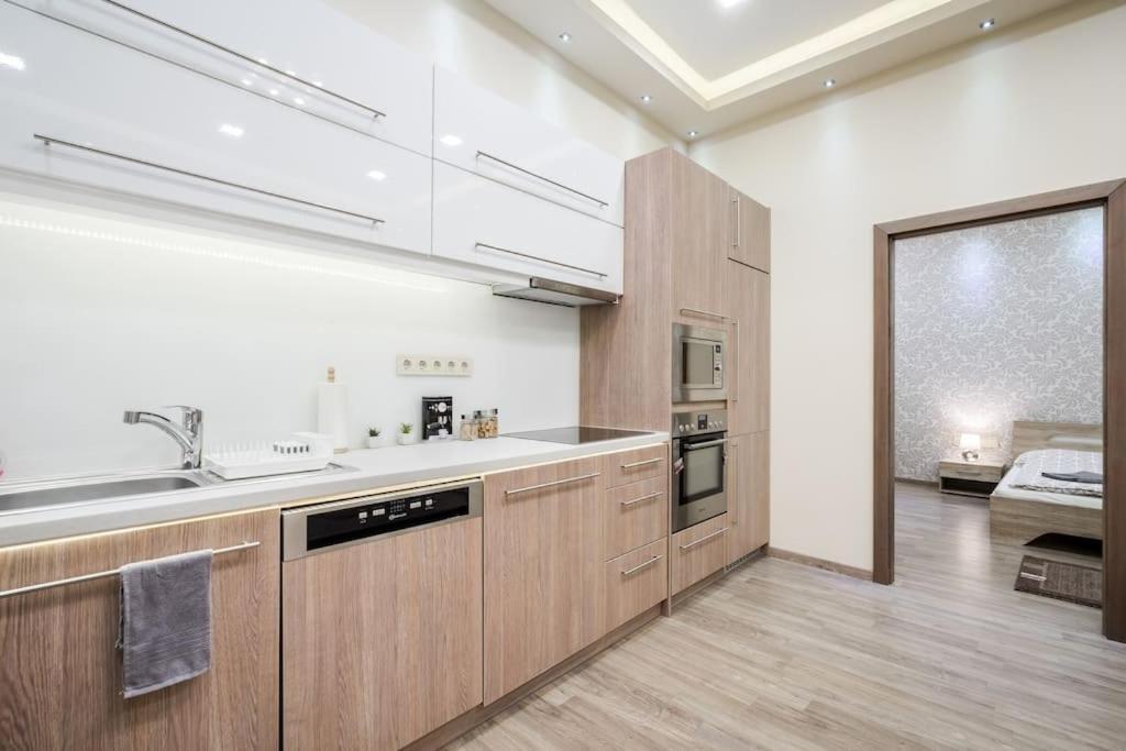 Szalag Utca 6 Luxurious Flat Castle District Apartment บูดาเปสต์ ภายนอก รูปภาพ