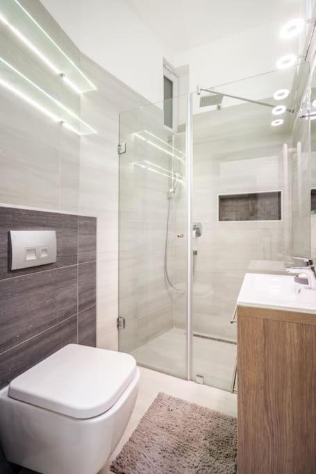Szalag Utca 6 Luxurious Flat Castle District Apartment บูดาเปสต์ ภายนอก รูปภาพ